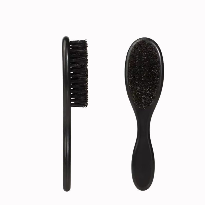 Brosse À Cheveux Homme – Coiffage Rapide sur fond blanc