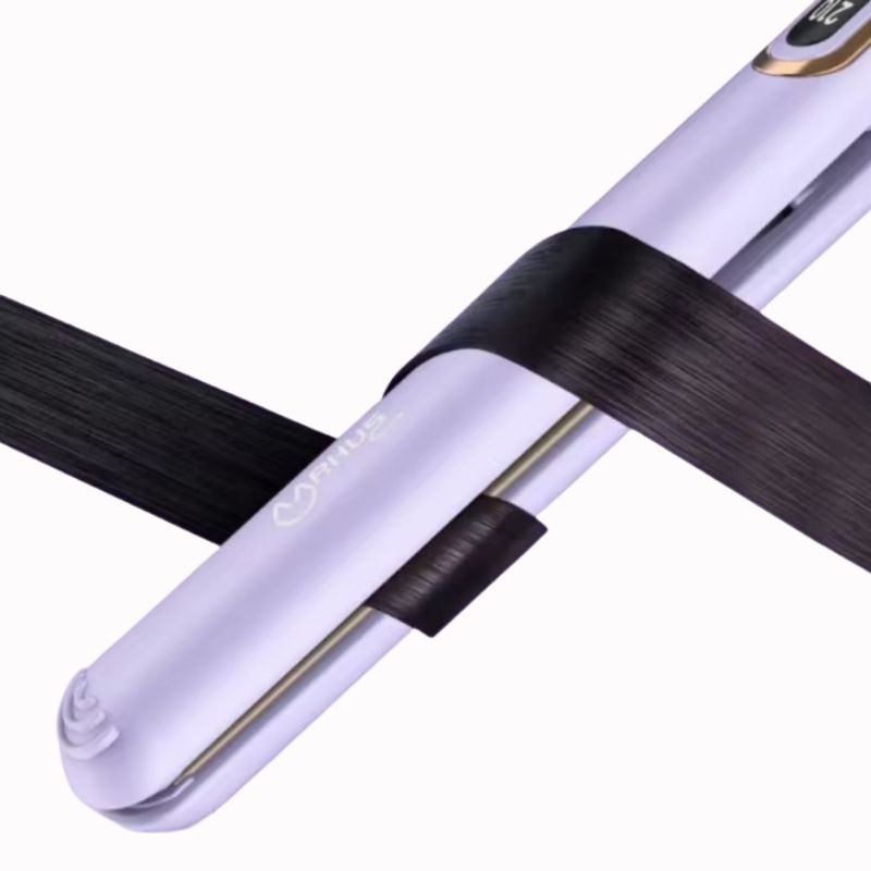 Fer à Lisser Violet – Chaleur Ionique sur fond blanc